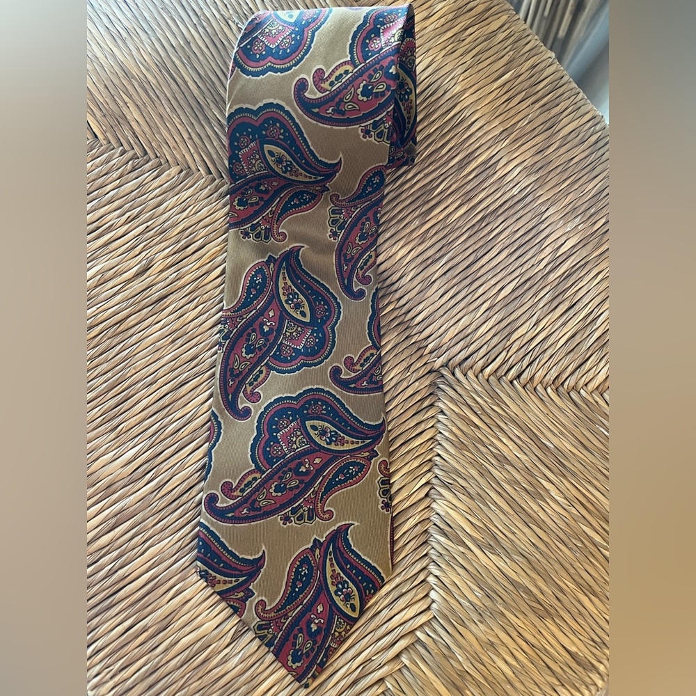 Vintage Yves Saint Laurent 100% Italian Silk Paisley Tie Gold Blue Red